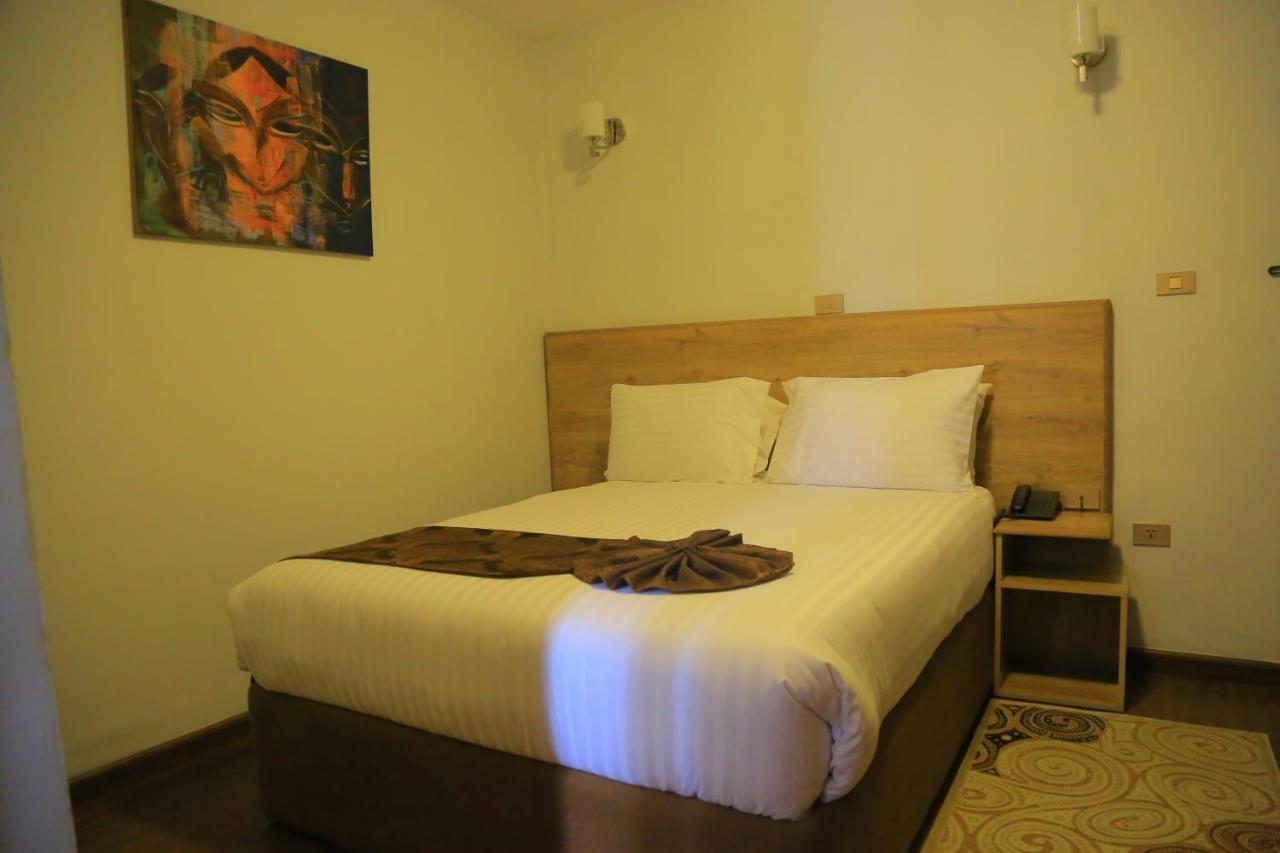 Black Horse Hotel Apartment Адис Абеба Екстериор снимка